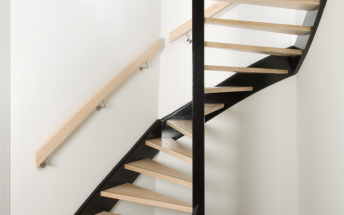 Vuren en esdoorn trap in Oudewater